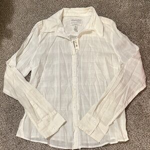 Woman’s White Button-Up Shirt